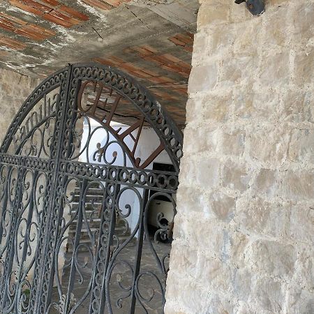 Villa Celaj “The Castle” Krujë エクステリア 写真