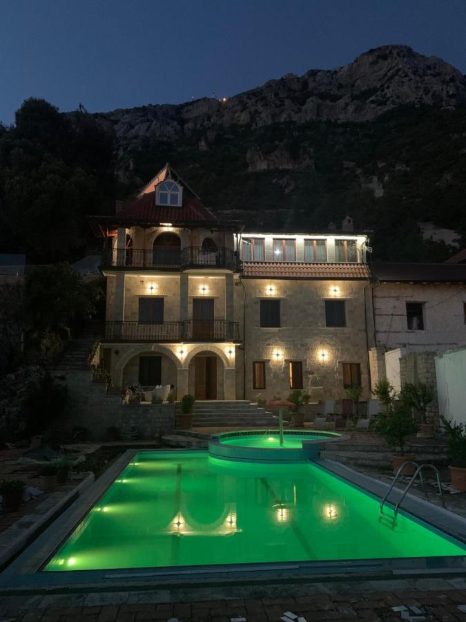 Villa Celaj “The Castle” Krujë エクステリア 写真