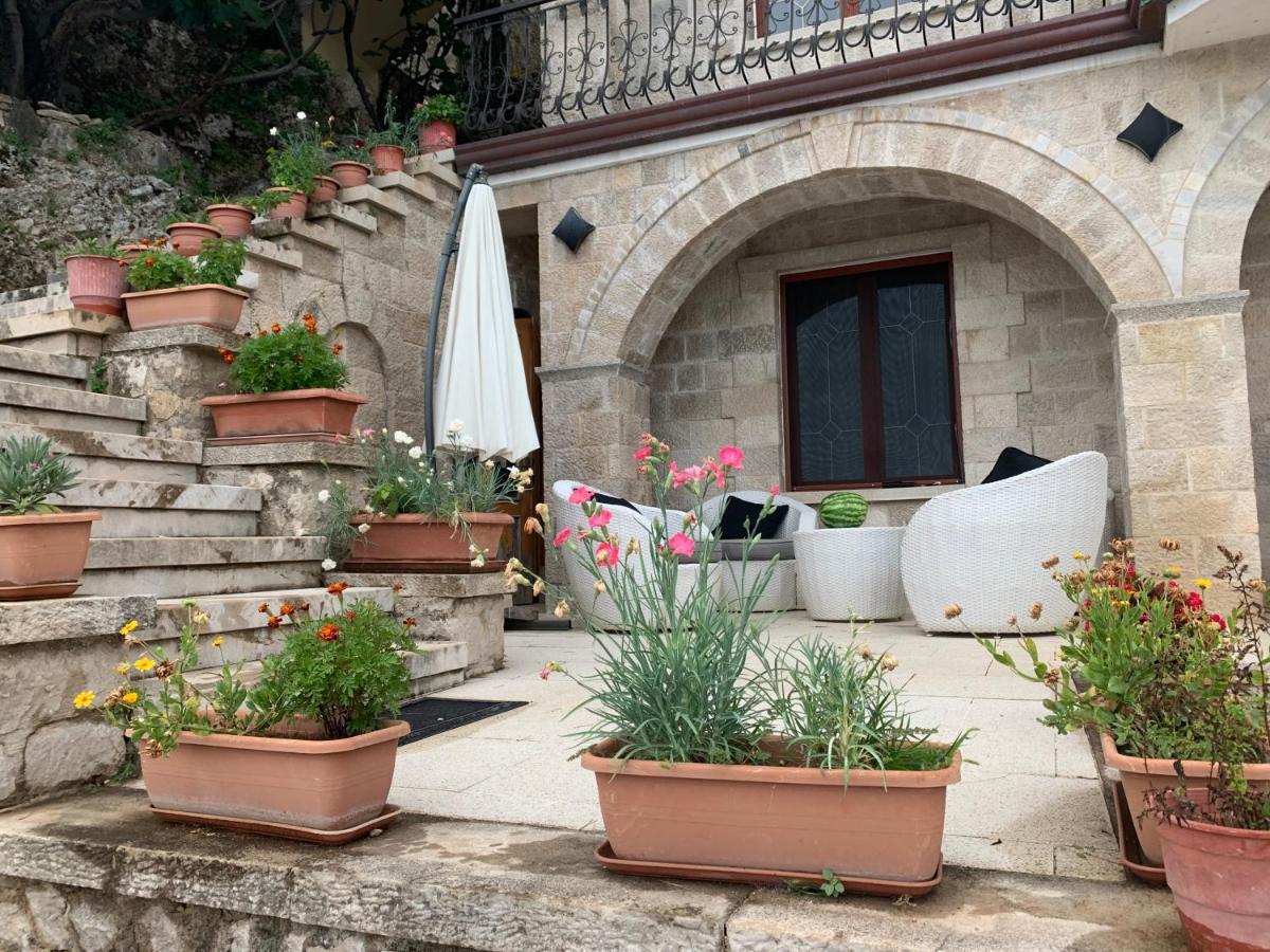 Villa Celaj “The Castle” Krujë エクステリア 写真