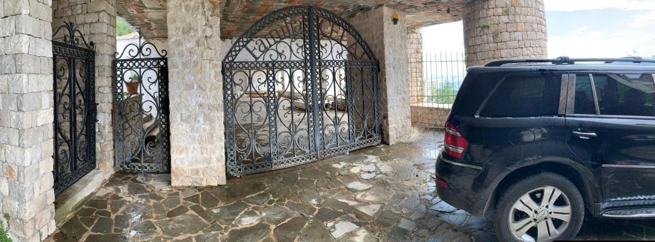 Villa Celaj “The Castle” Krujë エクステリア 写真